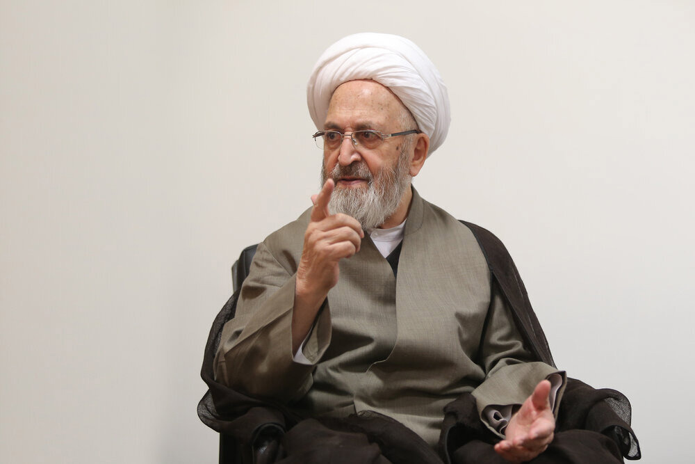 آیت‌الله سبحانی: تعطیلات حوزه‌ باید کاهش پیدا کند؛ تأکید بر امر تبلیغ