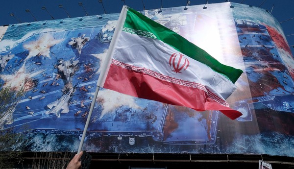 فارن افرز: آمریکا نمی‌تواند با تحریم‌، ایران را به زانو درآورد