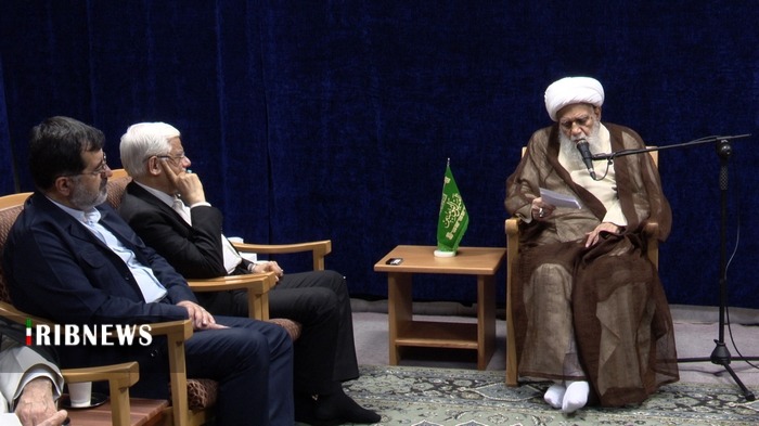 فقرا را از سفره و خانه خود دور نکنید