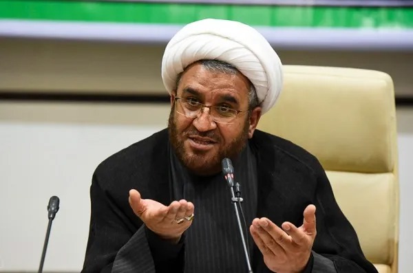 ملت ایران در برابر هرگونه توطئه دشمن هوشیارانه عمل می کند