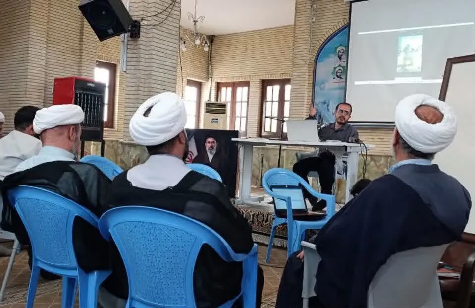 برگزاری کارگاه تخصصی «هوش مصنوعی در تبلیغ» ویژه مبلغان کازرون
