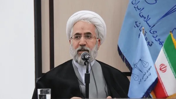 قضات عادل و شجاع شناسایی و تشویق شوند