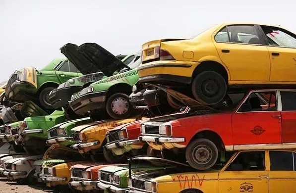 اسقاط ۷۰۰ هزار دستگاه خودرو فرسوده در سال به شرط تامین منابع