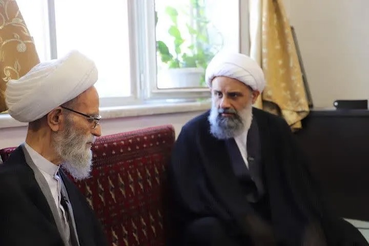طلاب خواهر باید در صف مقدم مقابله با آسیب‌های فرهنگی باشند