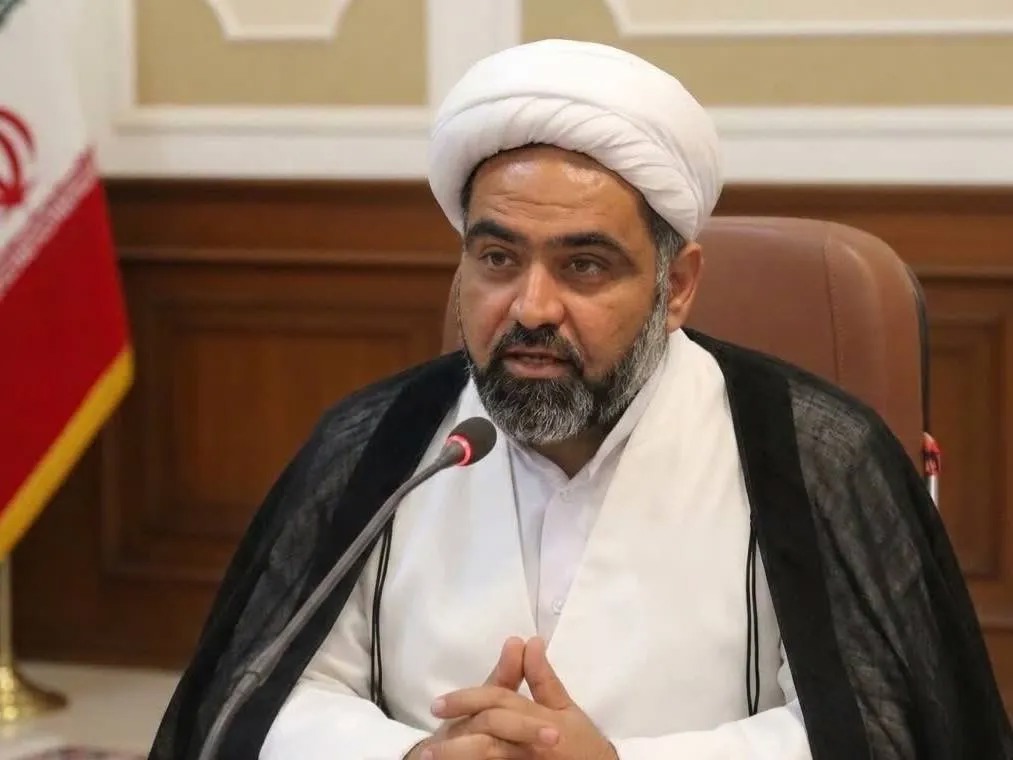 حجاب از کرامت زنان و استحکام خانواده صیانت می‌کند