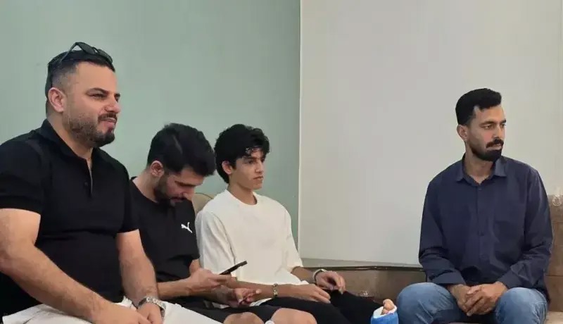 اقدام خیرخواهانه هافبک ذوب‌آهن با پای شکسته!