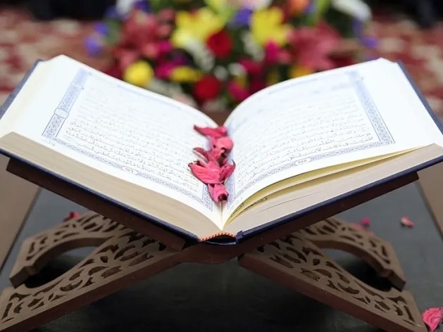 توسعه همکاری بنیاد علوی و بیت‌الاحزان برای تربیت حافظان قرآن در فارس