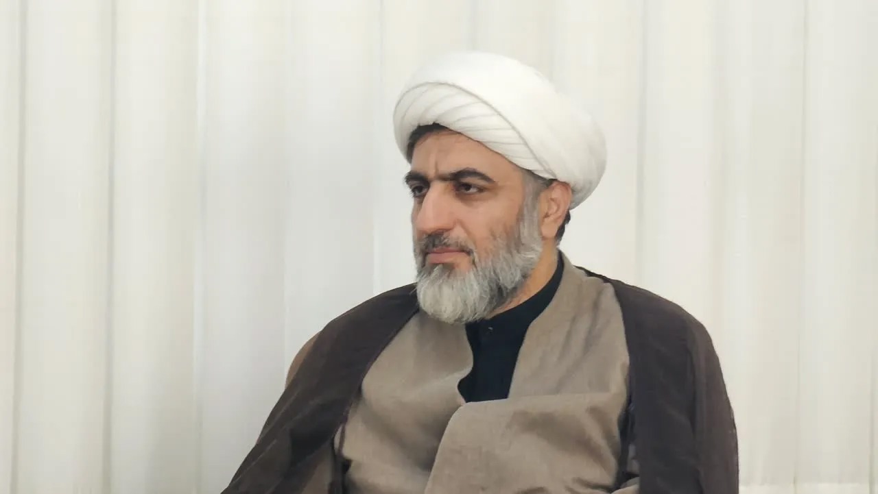 فریاد خونخواهی شهدا و امام شهید امت بلند است