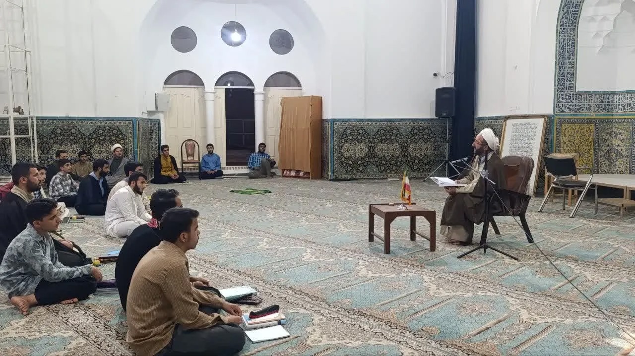 تأکید مدیر علمیه امام خمینی کاشان بر نقش تعیین‌کننده نیت در ارزش اعمال