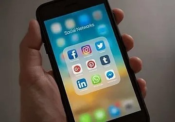 لغو ممنوعیت حضور دولت در سکوهای خارجی؛ تصمیمی علیه خودتحریمی یا خودتحریمی تازه؟