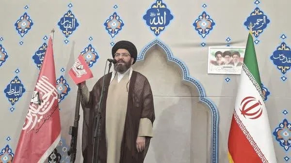 حل مشکلات اقتصادی فقط با دولت ممکن نیست؛ مردم و گروه‌های جهادی به میدان بیایند