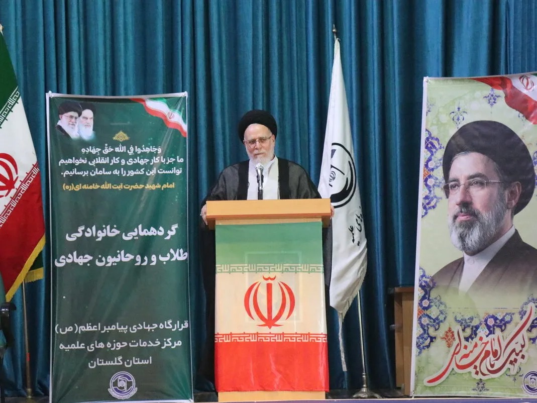 تداوم حضور طلاب جهادی در عرصه‌های آسیب‌پذیر جامعه اهمیت دارد
