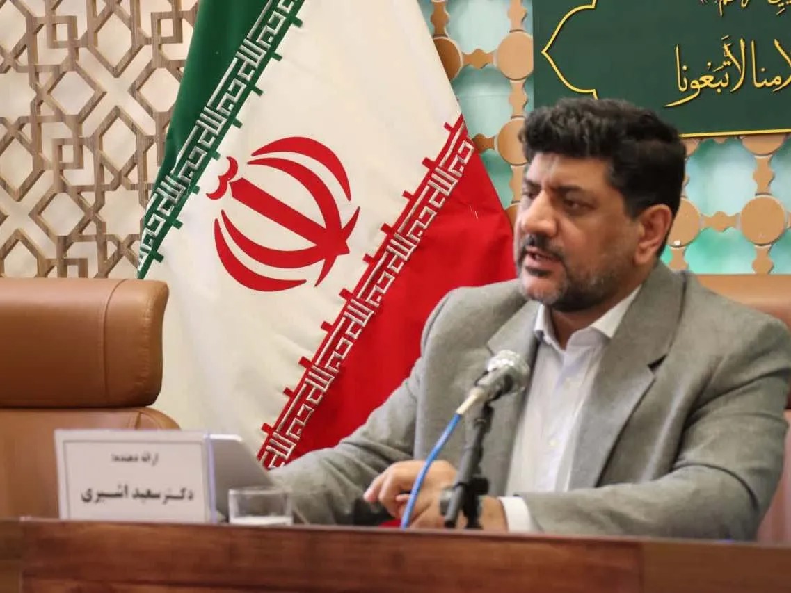سیاست‌گذاری معیشت طلاب نباید به کارمندی‌سازی روحانیت منجر شود