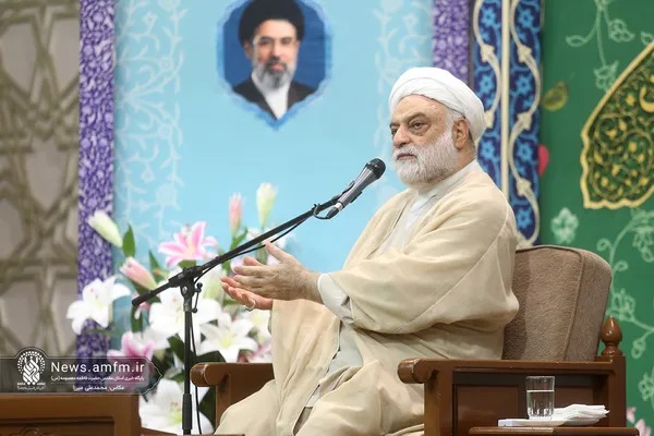 مسلمانی با سوءاستفاده از نیاز مردم سازگار نیست/ اعتماد به خدا، فراتر از اسباب ظاهری