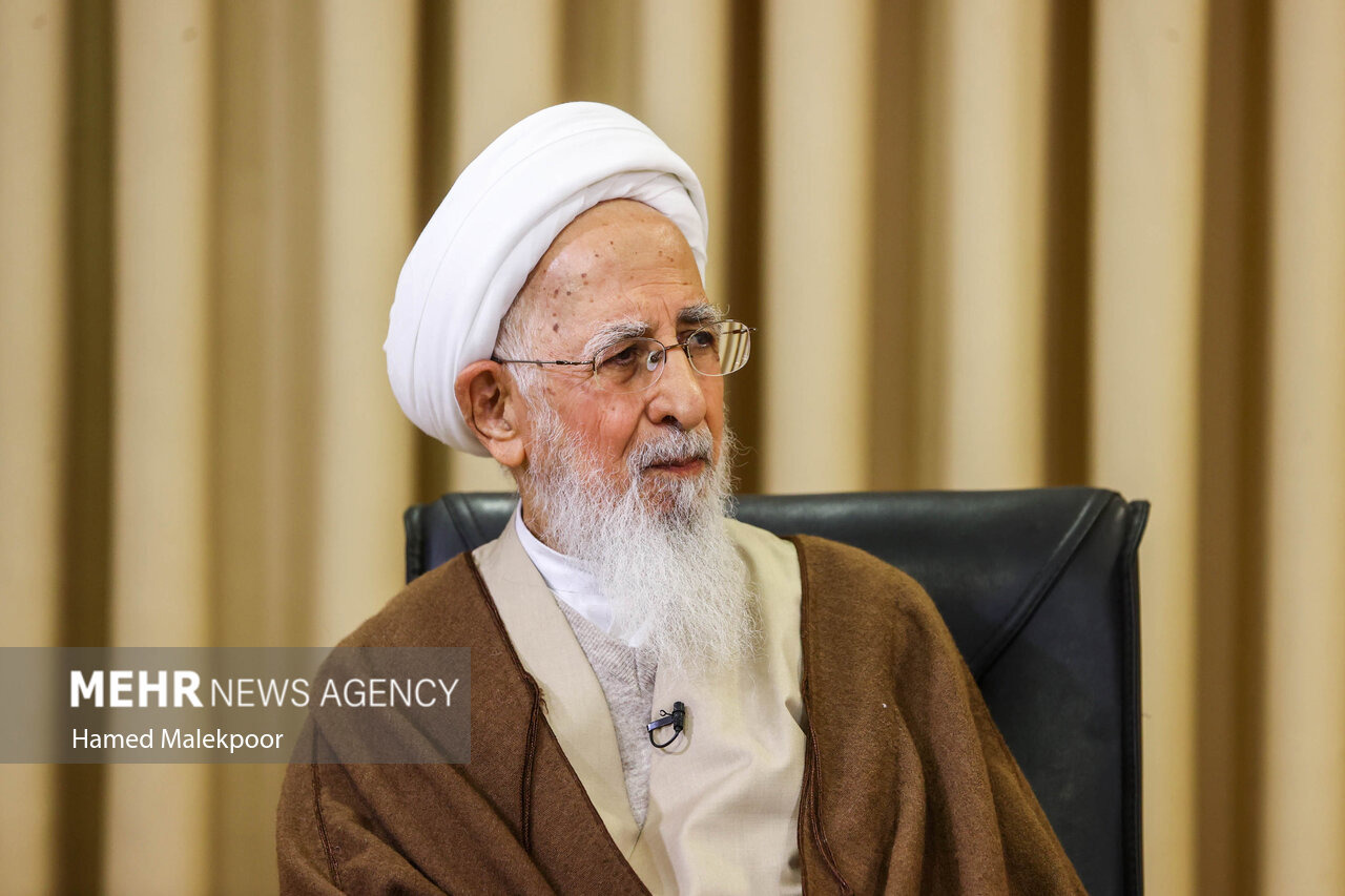 آیت الله شبیری زنجانی فقیهی نامور و پرورش‌دهنده عالمان ماندگار بود