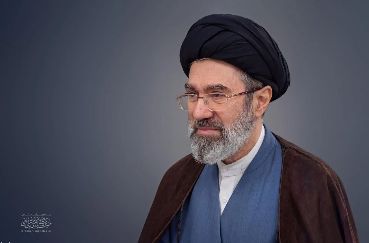 فتح قله‌های پیشرفت، مأموریت دانش‌آموزان و دانشجویان است