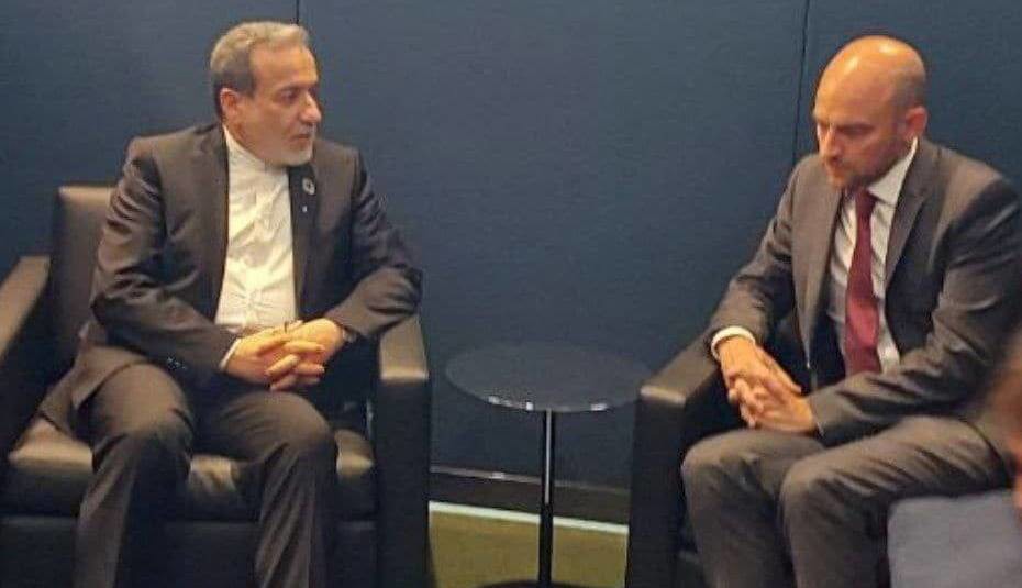 عراقچی در دیدار با وزیر خارجه فرانسه از مواضع پاریس انتقاد کرد