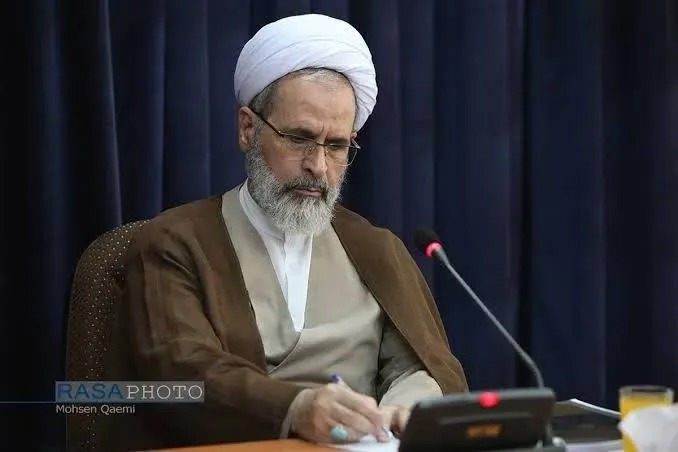 پیام آیت‌الله اعرافی به مناسبت هفته دفاع مقدس؛ از شباهت ۳ مقطع دفاع از میهن تا لزوم وحدت