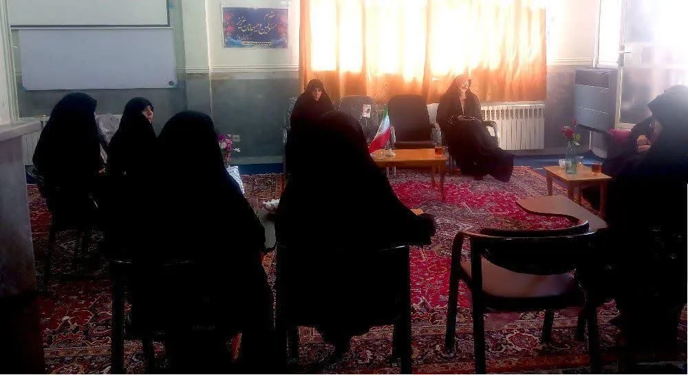 راهکارهای ترویج حجاب و عفاف در میانه بررسی شد
