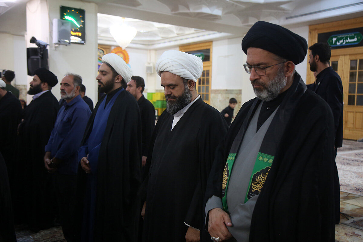 ویدیو | تقدیر رئیس ستاد آیین‌های فاطمی از دست‌اندرکاران برپایی مراسم سالروز رحلت بانوی کرامت