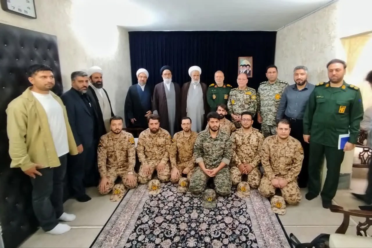 دیدار سربازان سپاه استان قم با آیت‌الله سعیدی و آیت‌الله کعبی