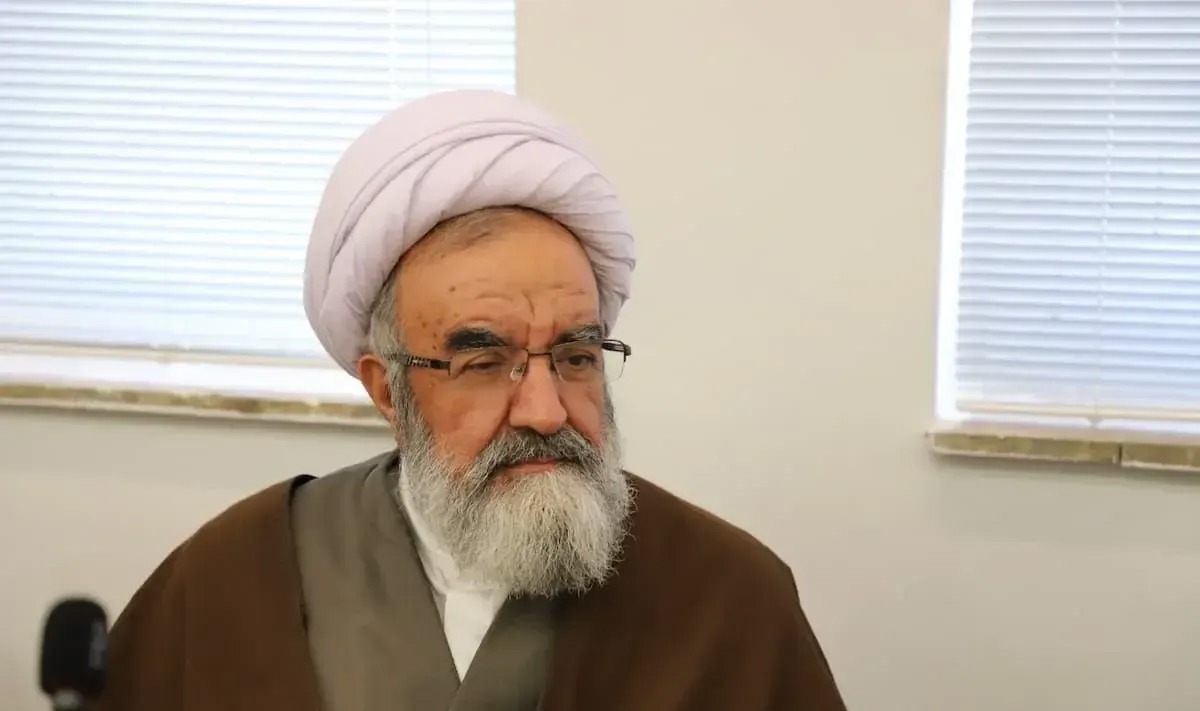 اقتدار نظام اسلامی مرهون خون شهداست