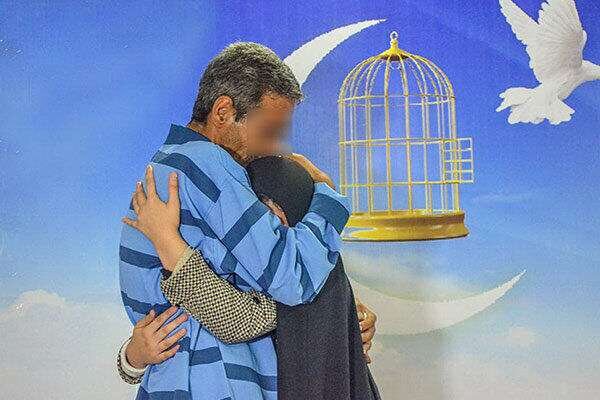 ۸ زندانی جرایم غیرعمد قم با کمک ۴۴۰ میلیونی آزاد شدند