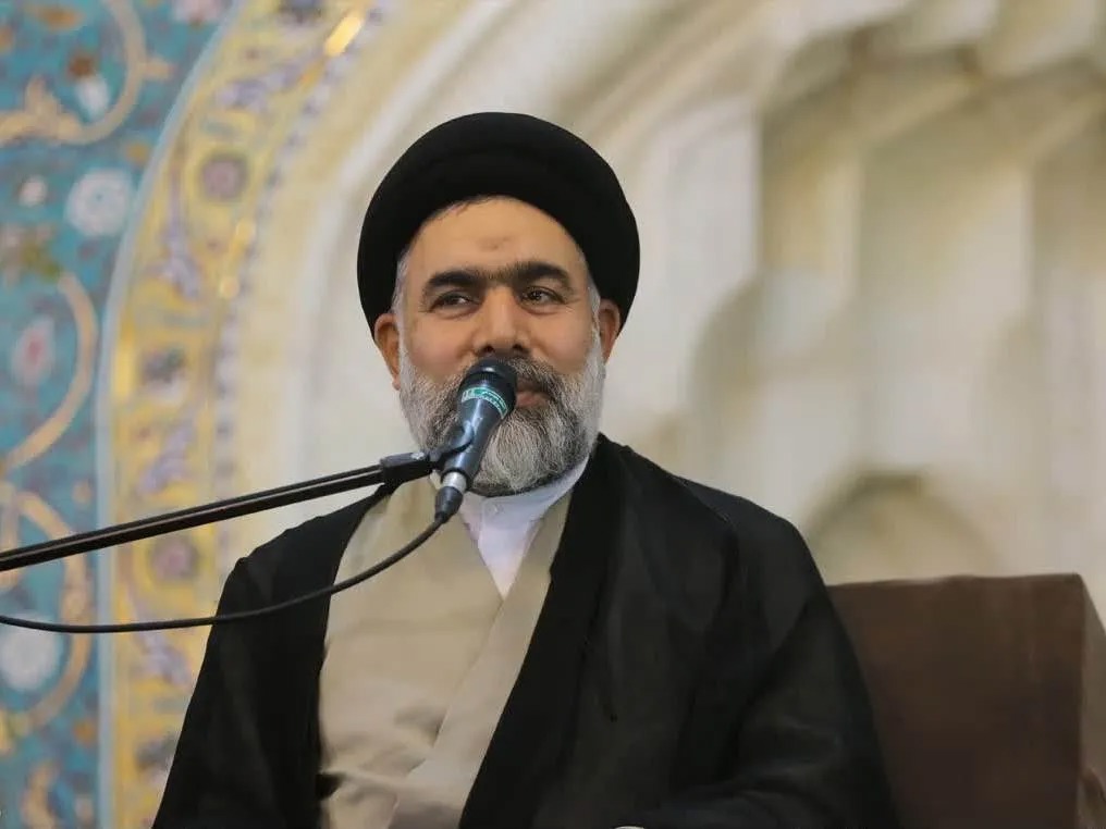 دعا برای شکست دشمنان از وظایف اصلی ما در شرایط کنونی است
