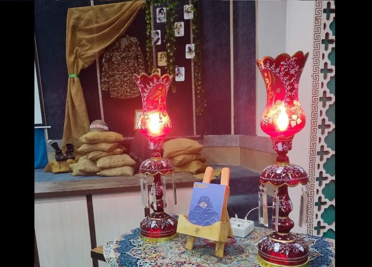 آیین نکوداشت بانوی فرهیخته حاجیه خانم مقدسی و رونمایی از کتاب صبیه آقاجان برگزار شد