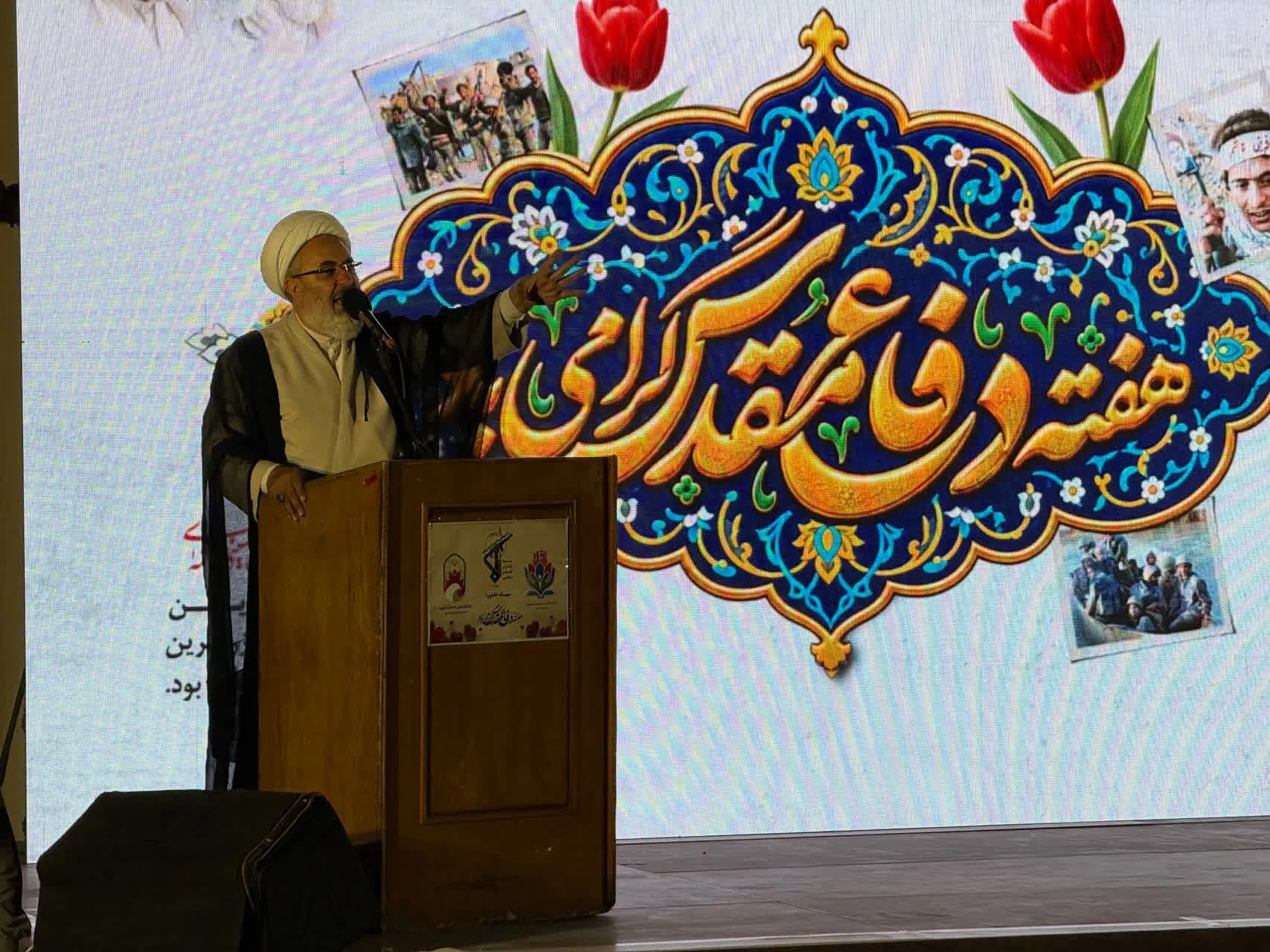 دفاع مقدس جلوه‌ای از ایمان و جهاد ملت ایران بود