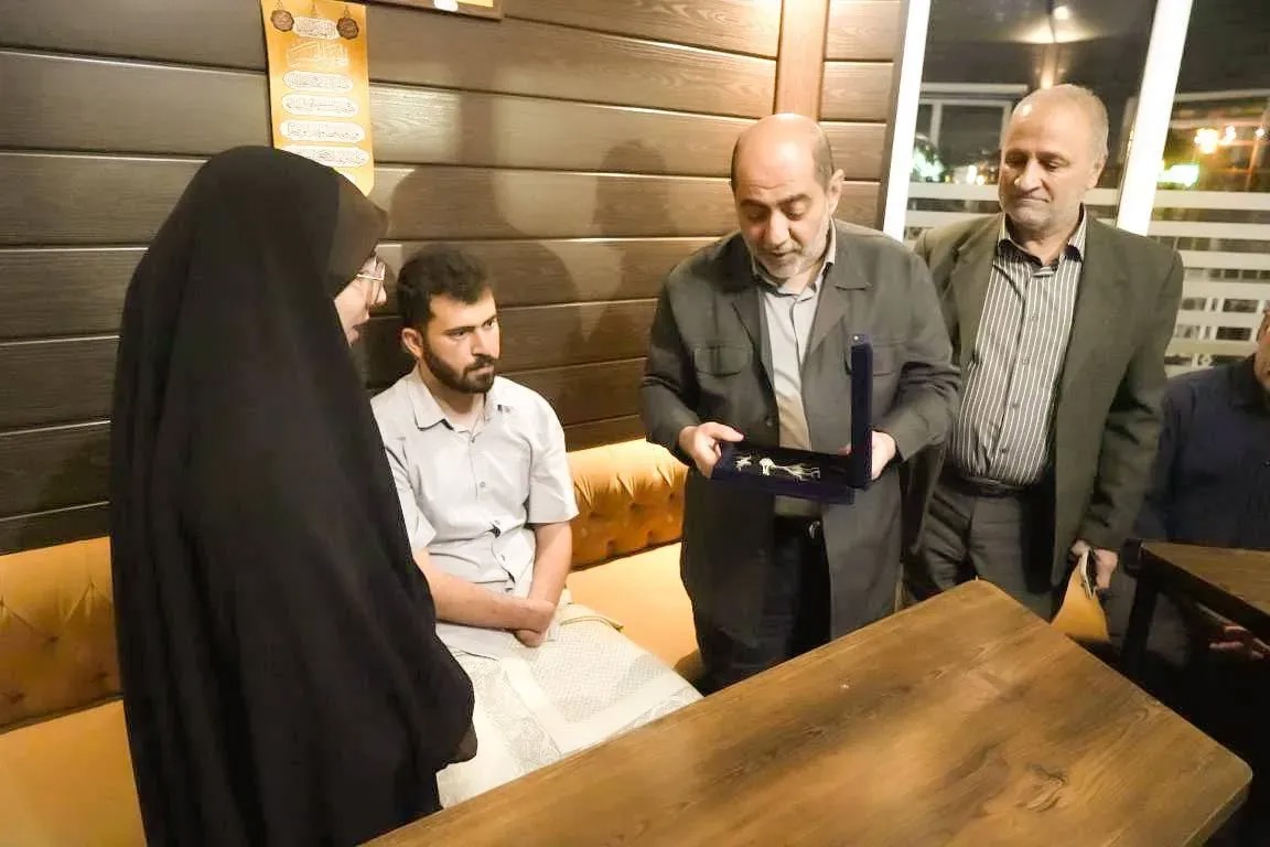 تجلیل و قدرشناسی آستان قدس رضوی از جانباز دهه هشتادی جنگ تحمیلی سوم