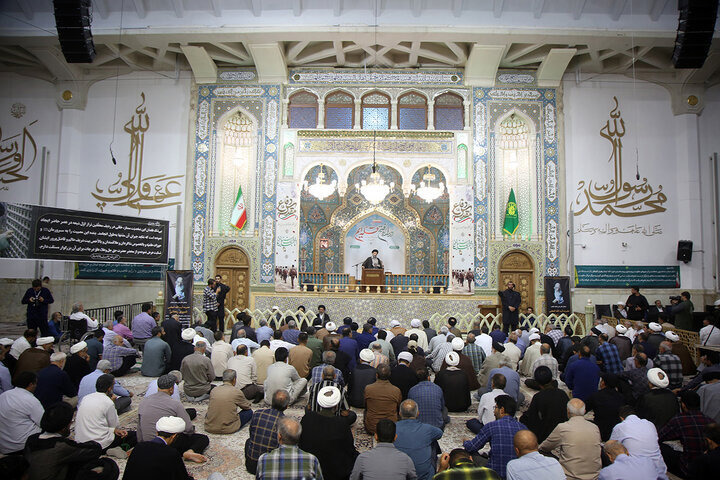 ویدیو | نگاهی متفاوت به مراسم بزرگداشت آیت‌الله العظمی شبیری زنجانی در حرم بانوی کرامت