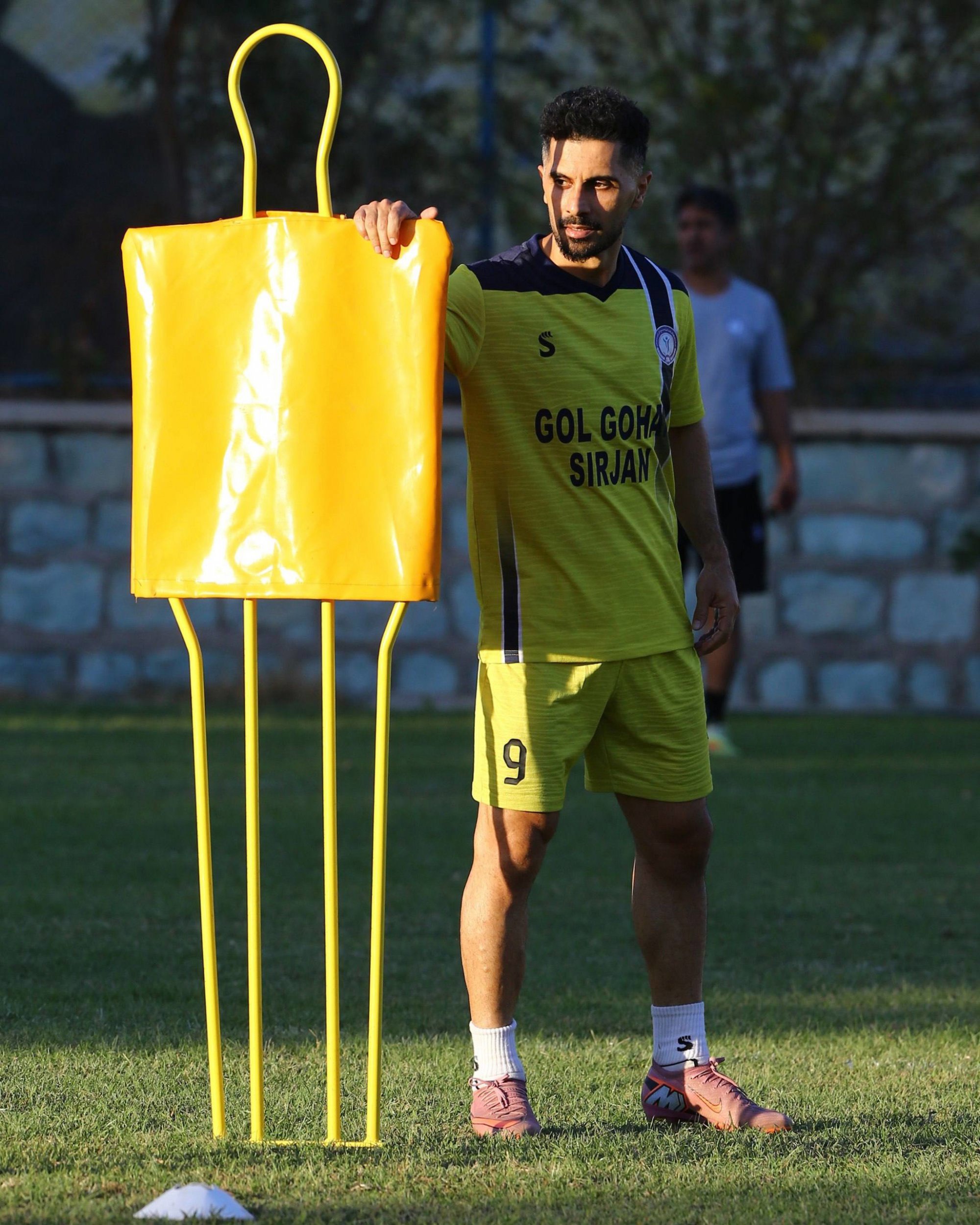 عالیشاه به پرسپولیس رسید