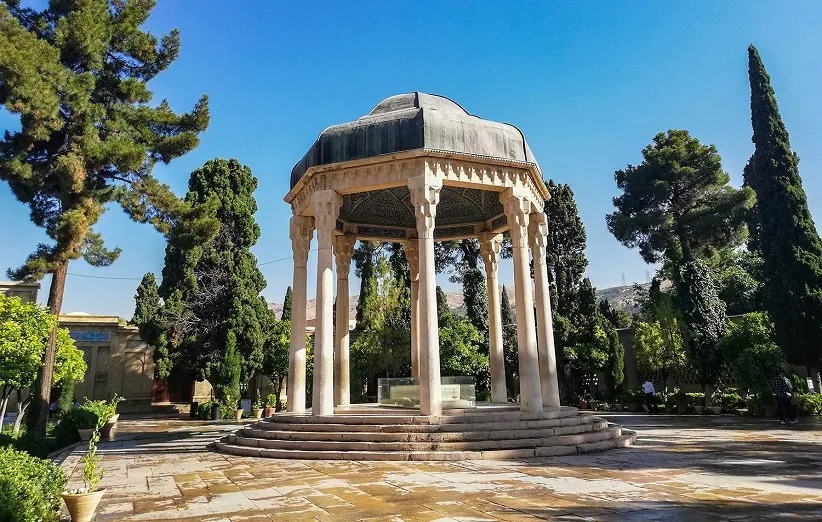 آیین بزرگداشت حافظ با حضور وزیر فرهنگ و ارشاد اسلامی در شیراز برگزار می شود