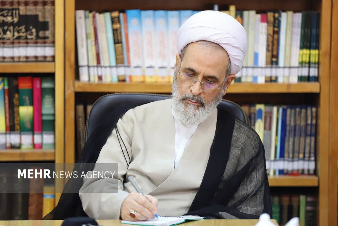 تقدیر آیت‌الله اعرافی از کارگزاران مواکب در تجمعات شبانه