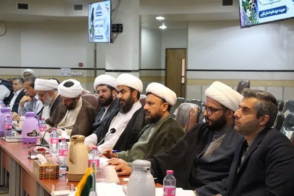 در برنامه های حجاب و عفاف، آموزش و فرهنگ‌سازی مقدم باشد