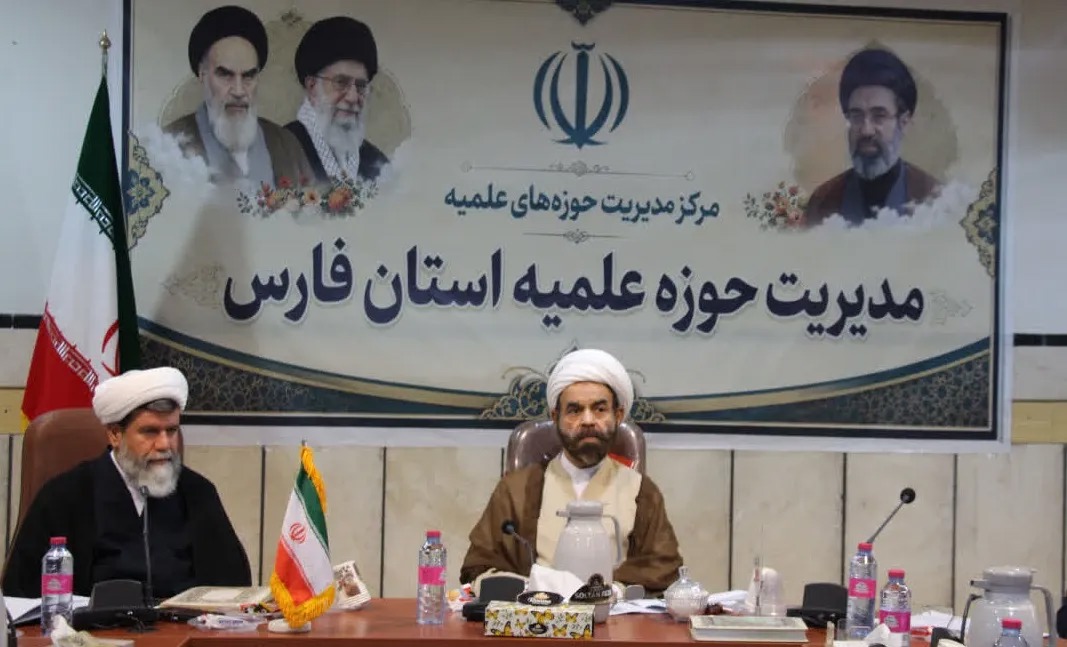 ابزارهای تبلیغی یکی از زمینه‌های مؤثر برای گسترش پیام‌های فرهنگی و اجتماعی است