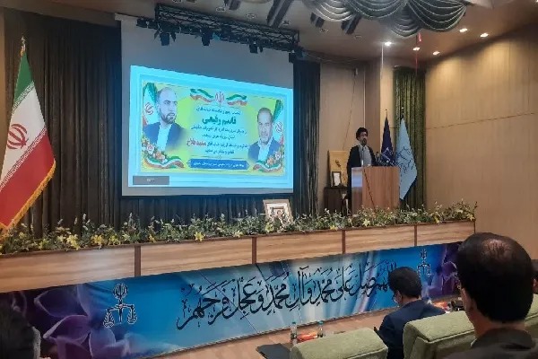 پایداری مردم، مسئولیت مدیران را سنگین‌تر می‌کند