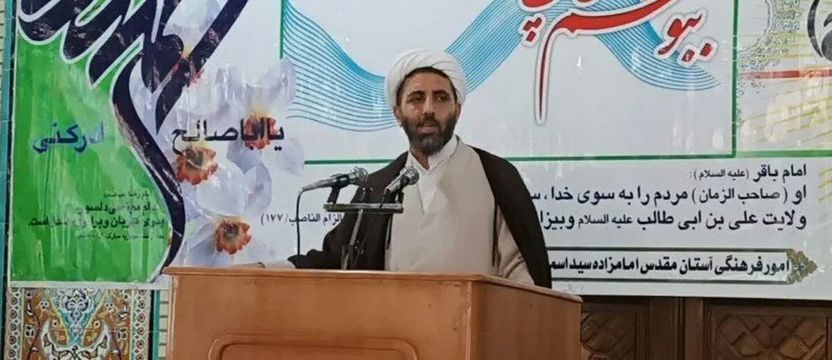 تاکید بر توجه قلبی در هنگام اقامه نماز