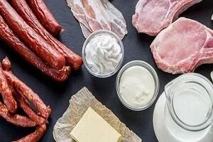 آیا خوردن غذاهای پرچرب باعث افزایش وزن می‌شود؟