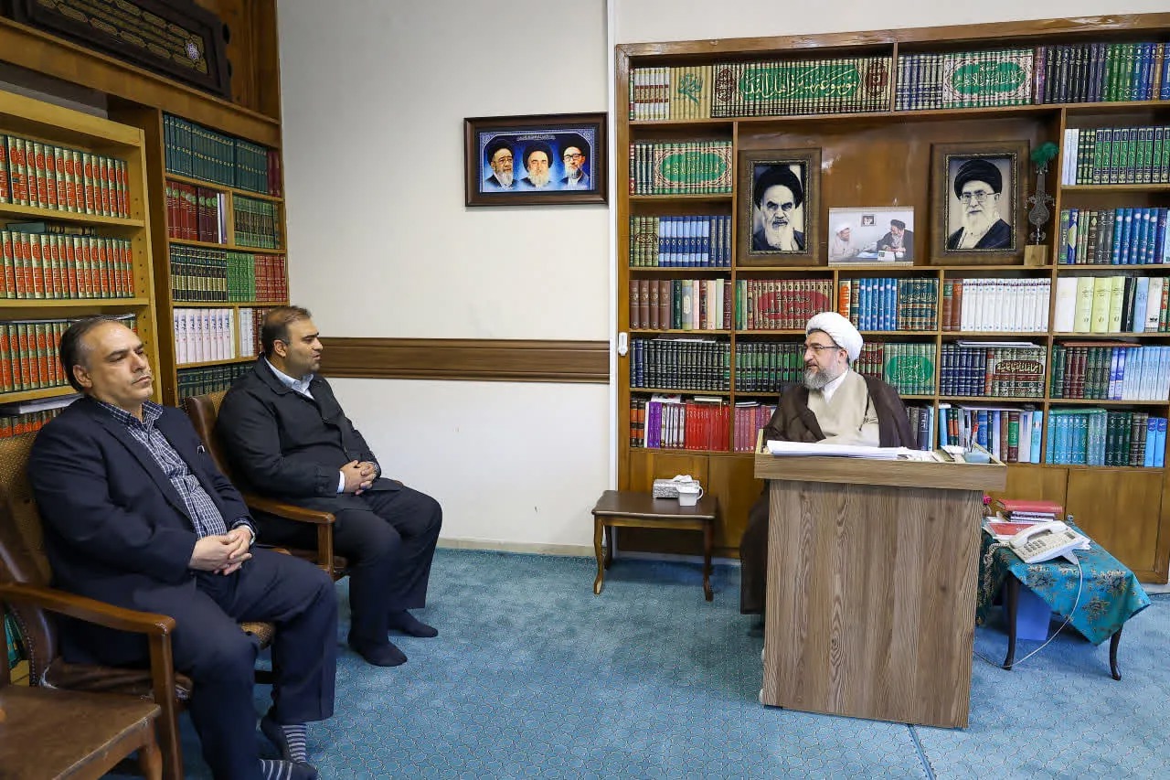 دیدار مدیرعامل سازمان منطقه آزاد ارس با نماینده ولی‌فقیه در آذربایجان شرقی