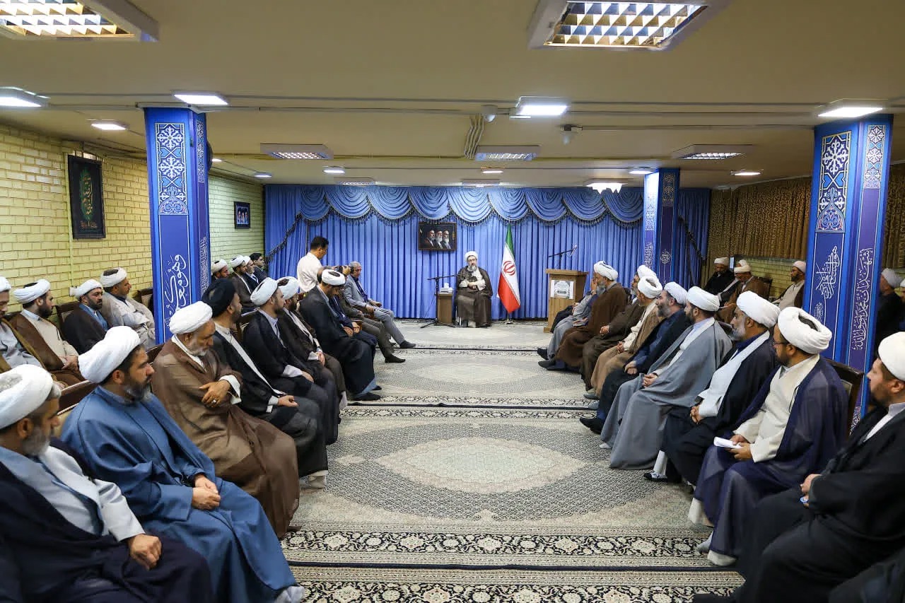 دیدار ناظران شرعی و کارشناسان نمایندگی ولی‌فقیه در جهاد کشاورزی با امام جمعه تبریز+ تصاویر