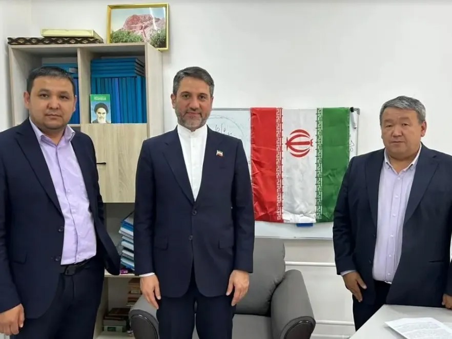 وجود ۶۰۰ سند تاریخی درباره روابط ایران و قزاقستان