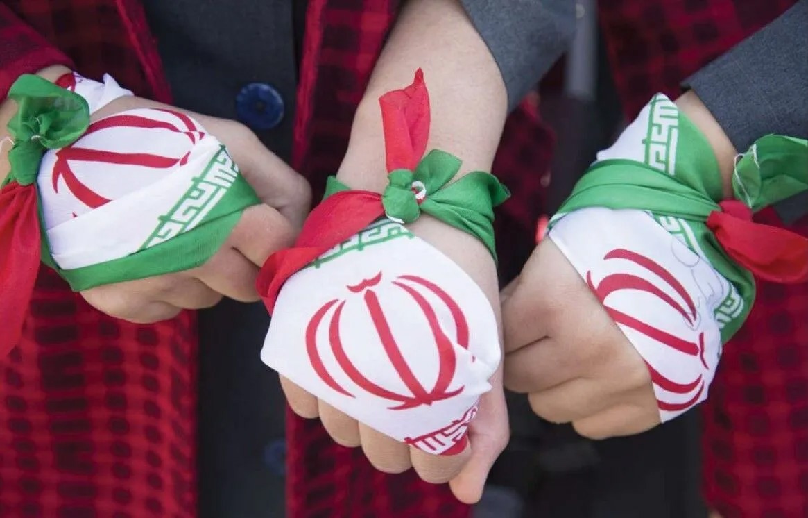 همبستگیِ همیشه برپا
