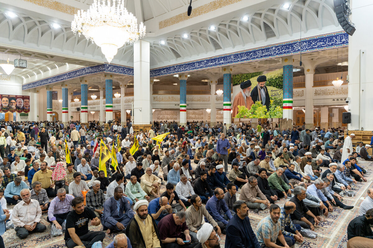 ویدیو | مراسم باشکوه گرامیداشت شهید سیدحسن نصرالله در حرم بانوی کرامت