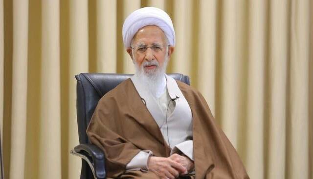 آیت‌الله جوادی آملی خطاب به قوه قضاییه: در خصوص گران کردن ارز عدل را جاری کنید
