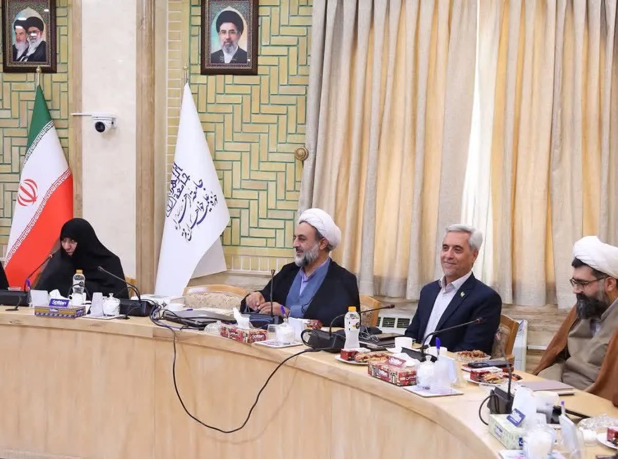 تأکید مدیر جامعه‌الزهرا بر پیوند علم و میدان عمل در مجتمع علوم انسانی