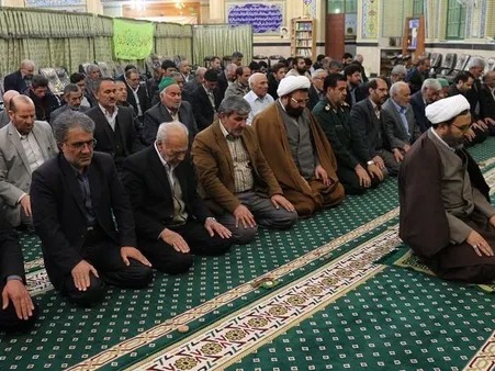 رمزگشایی از پیام رهبر انقلاب؛ مسجد چگونه تمدن‌ساز می‌شود؟