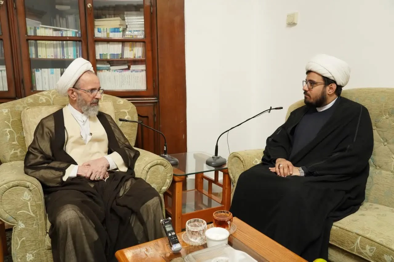 دیدار رئیس مرکز خدمات حوزه‌ با آیت‌الله رجبی/ تأکید بر حفظ پویایی و تدوین اطلس جامع خدمات