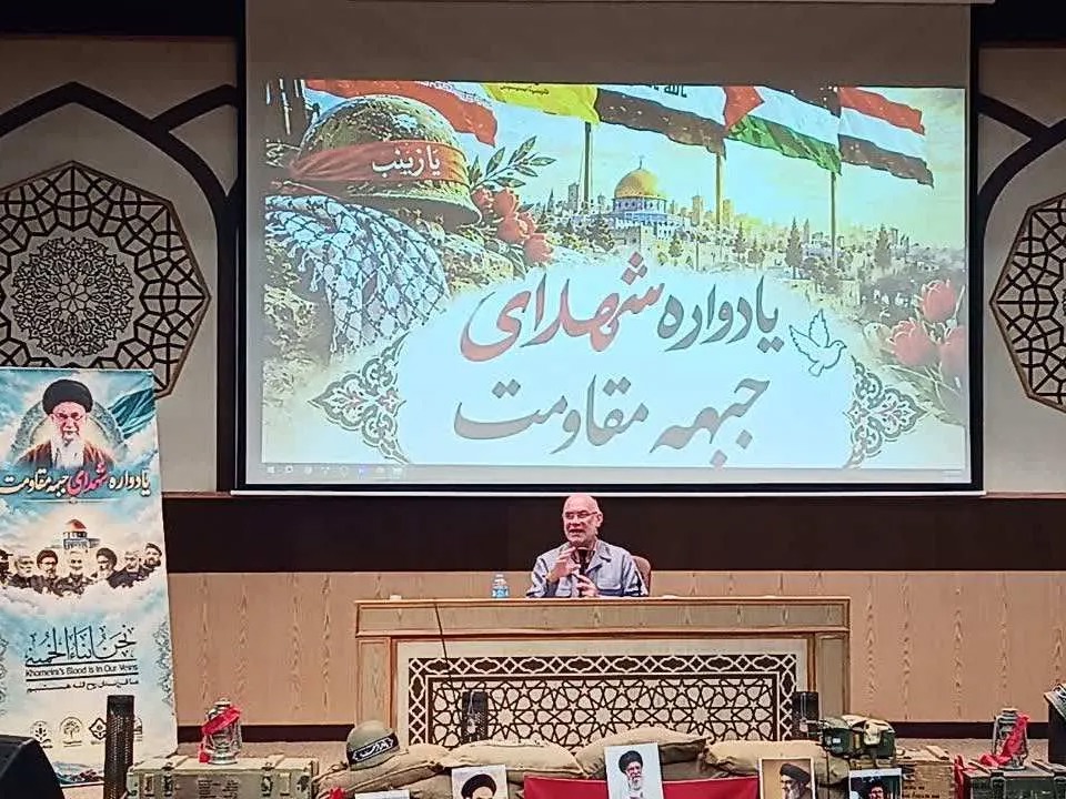برای بهره‌مندی از برکات زندگی، باید زندگی خود را با شهدا گره بزنیم